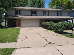 11724 Camden Ave, Omaha, NE 68164