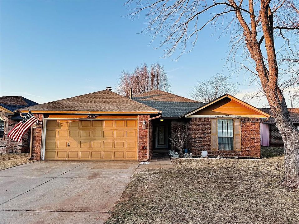 1st image of 6709 NW 124th Ter