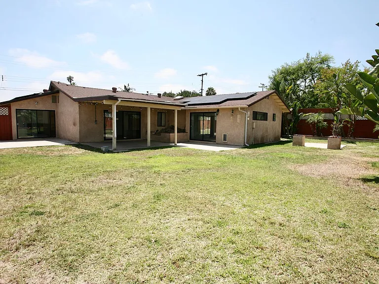 8334 Lake Ashwood Ave — Photo 15