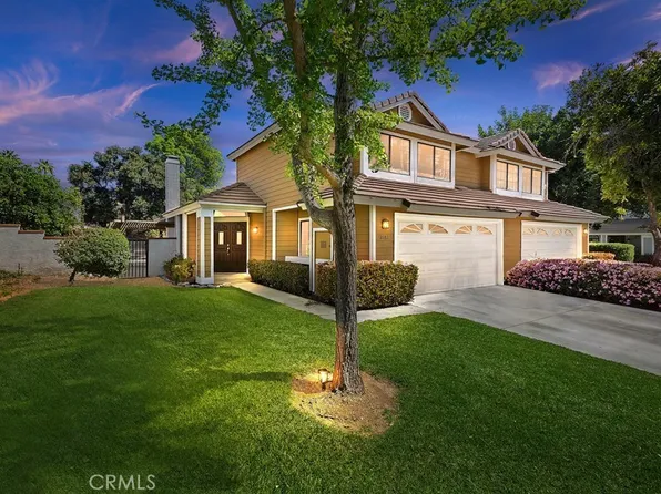 2161 Falcon Crest Dr, Riverside, CA 92506
