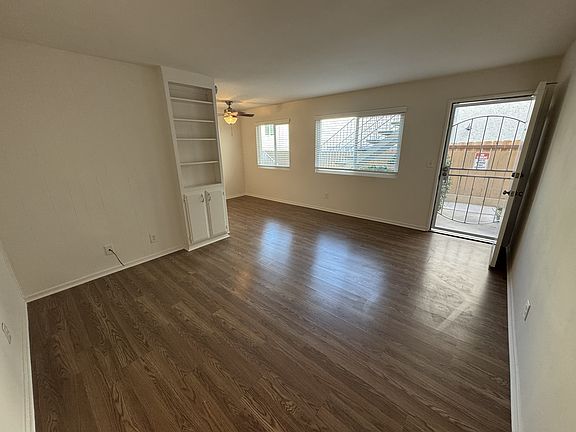 4th image of 4218 Mississippi St APT 2