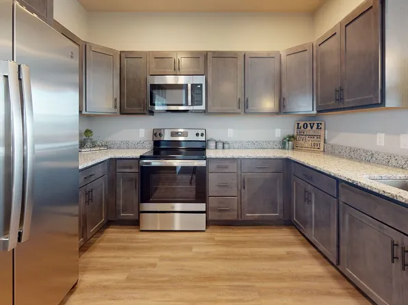 Autumn Wood - 624 (Building 1), 624 Autumn Wood Pkwy #F, Deerfield, WI 53531