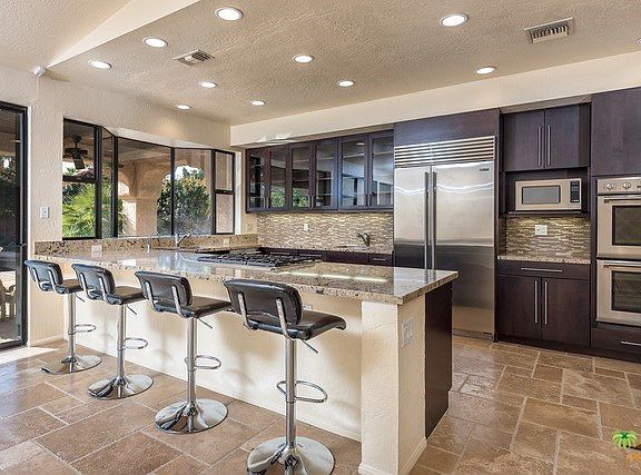 Gourmet Kitchen