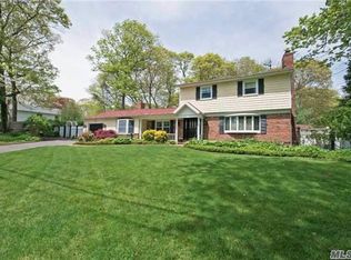 3 Colden St, Huntington Station, NY 11746