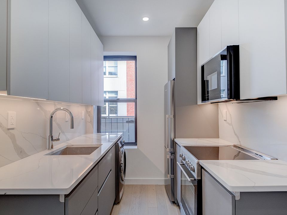 1st image of 15 Wyckoff St APT 12