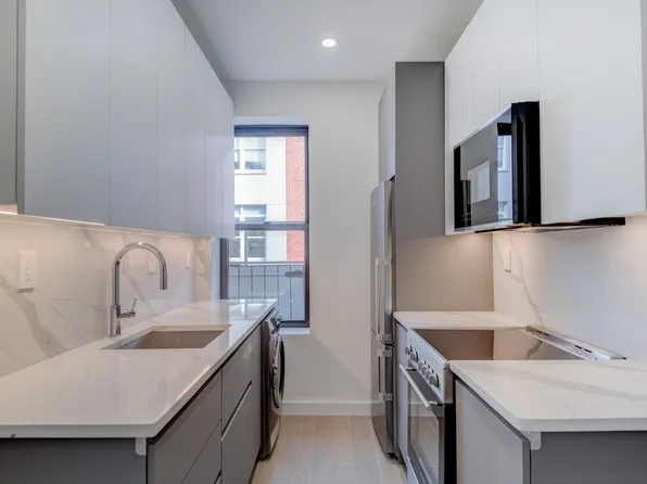 15 Wyckoff Street image 1 of 12