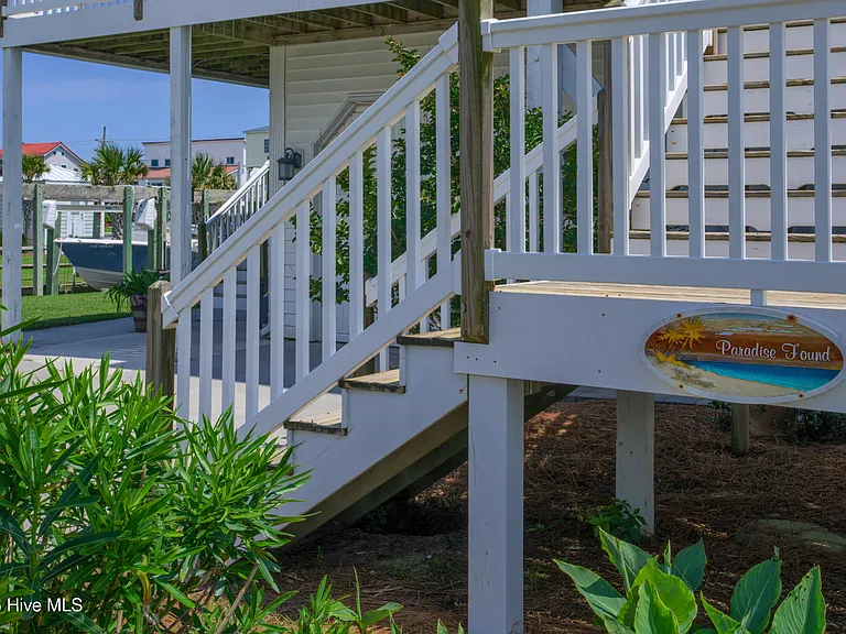 306 Marina Way — Photo 34