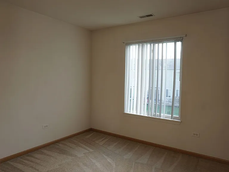 407 Waubonsee Dr — Photo 18