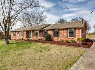 164 Maple Dr, Hendersonville, TN 37075