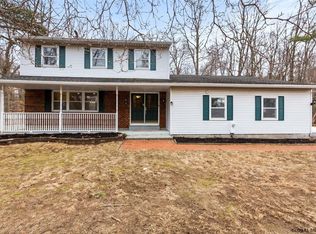 17 Christina Dr, Guilderland, NY 12084