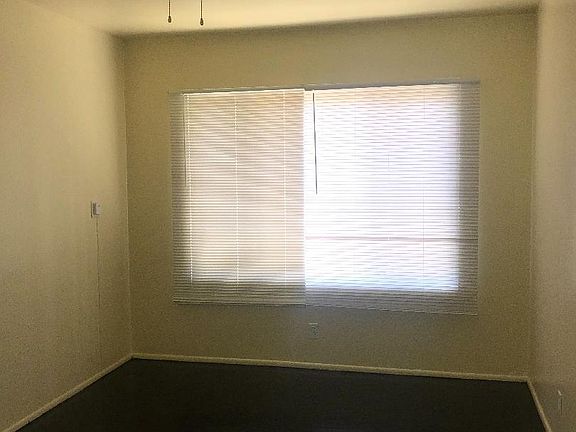 3rd image of 13911 Prairie Ave