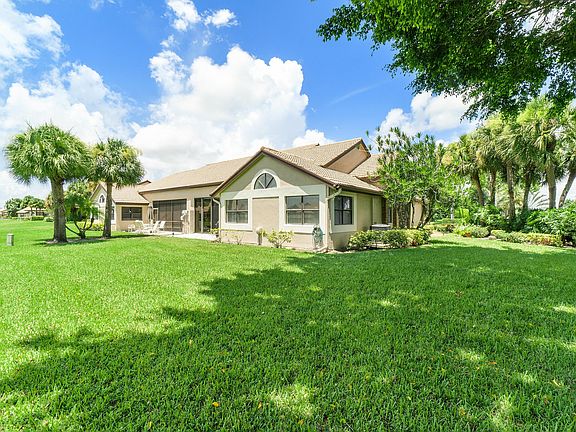 4th image of 7122 Le Chalet Blvd