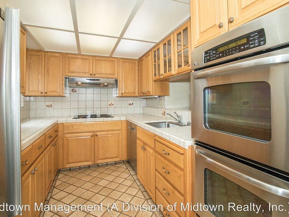 1st image of 615 Wellsbury Way
