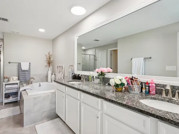 1306 White Fox Run, Lutz, FL 33549