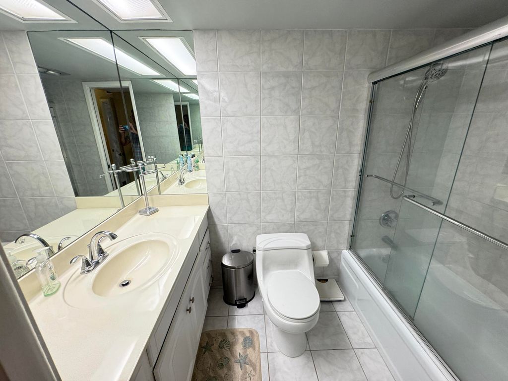 3091 N Course Dr APT 709, photo 9