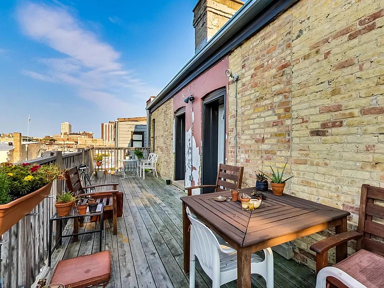 1224 W Argyle St #3W — Photo 16
