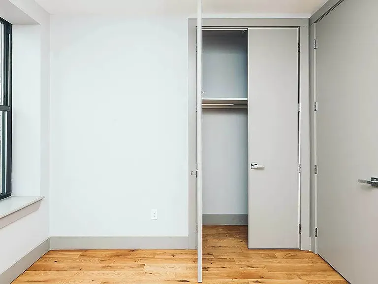 451 Woodward Ave #3L — Photo 6