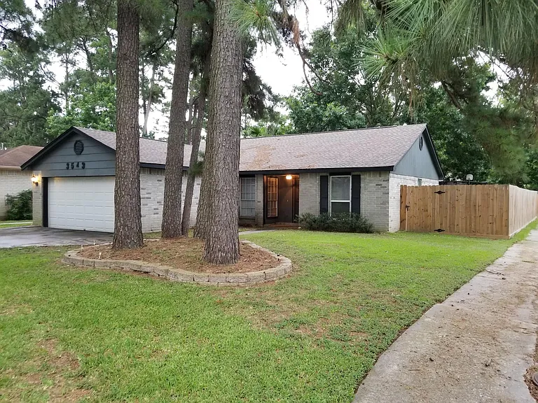 3543 Nutwood Ln — Photo 1