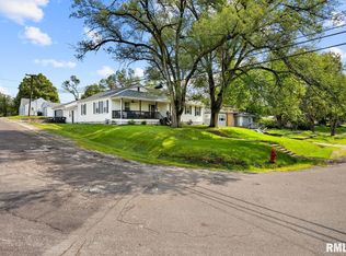 301 Roosevelt St, Creve Coeur, IL