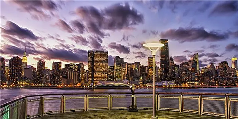 Sold by R New York | media 26
