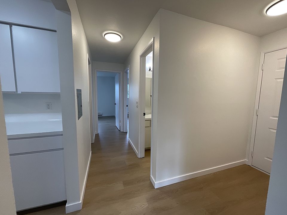 1st image of 21409 80th Ave W