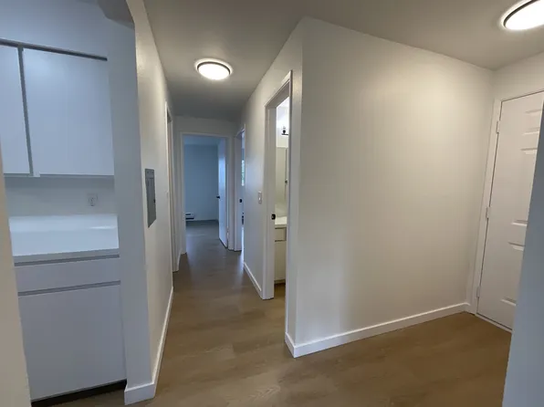 21409 80th Ave W, Edmonds, WA 98026