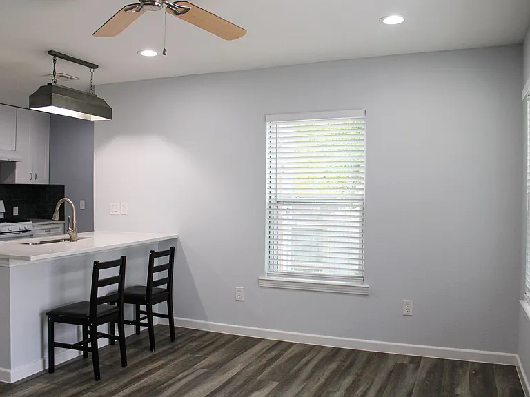 1475 W Contour Dr — Photo 8