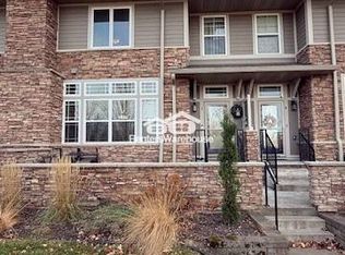 10740 Town Square Dr UNIT J, Blaine, MN 55449