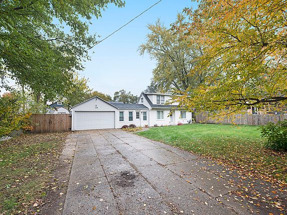 3rd image of 119 Exchange St SE