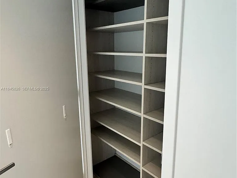 88 SW 7th St #3012 — Photo 24