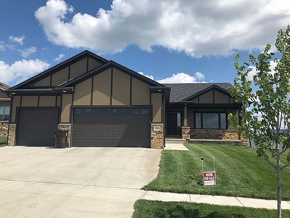 2nd image of 1261 W Lander Dr