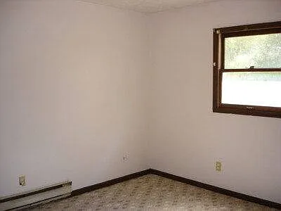 1380 W Cambridge St — Photo 3