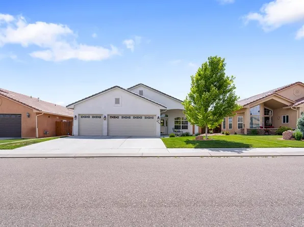 920 Aspencrest Dr, Pueblo, CO 81005