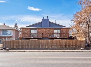 1513B 36th St SE, Calgary, AB T2A 1C3