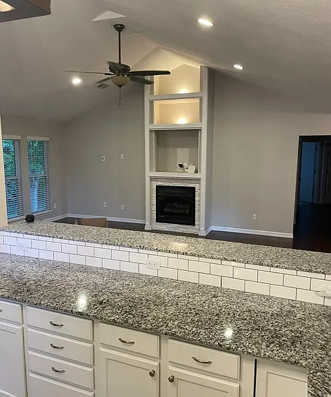 1623 N Plantation Ave — Photo 4