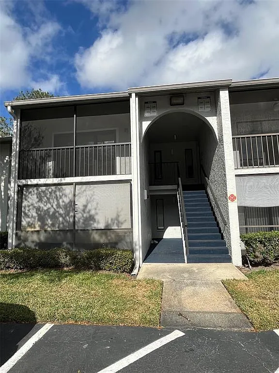 2 bed, 2.0 bath, 1025 sqft, $1,550 — Photo 1