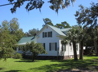223 Scotia St, Mc Clellanville, SC 29458