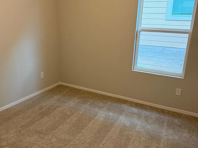 2615 Deren Ln — Photo 14