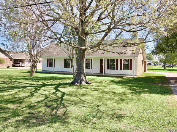 20085 Sallie Dr, Plaquemine, LA 70764