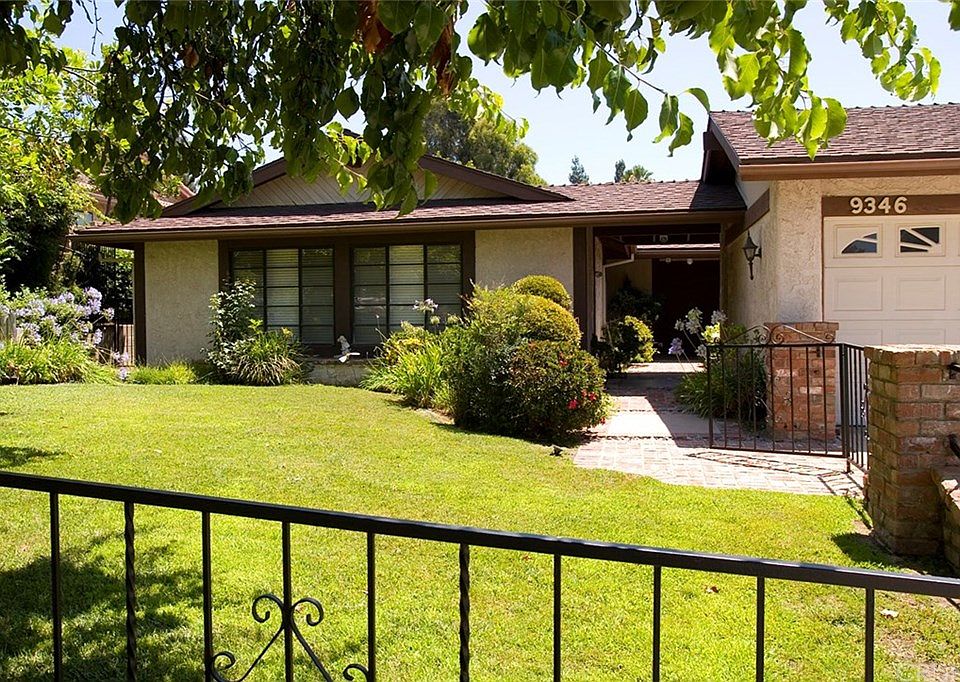 1st image of 9346 Brightwood Ct