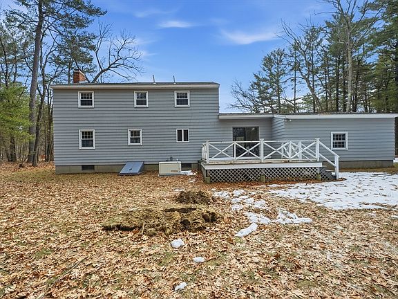 3rd image of 5 Clare Cir