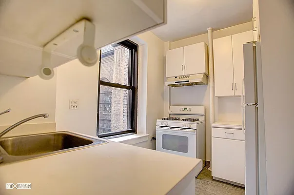 Rented by Citi Habitats | media 11