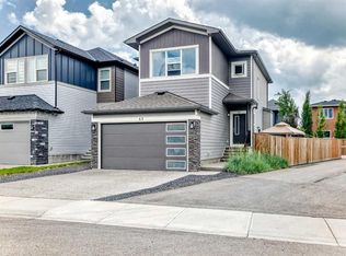 41 NW Walcrest Way SE, Calgary, AB T2X4G4