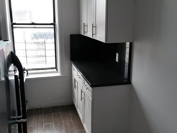 2nd image of 1296 Pacific St APT 503