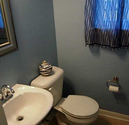 4th image of 228 Whispering Pines Ct