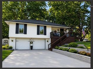506 S Monroe St, Raymore, MO 64083