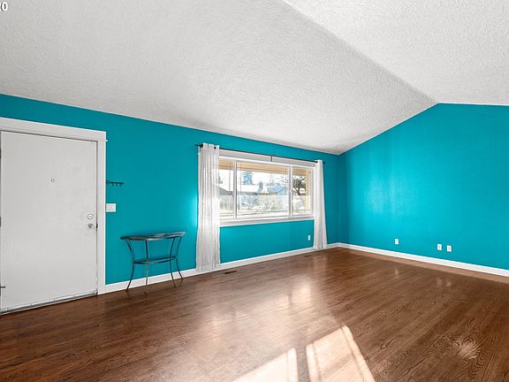5th image of 3106 NE 97th Ave