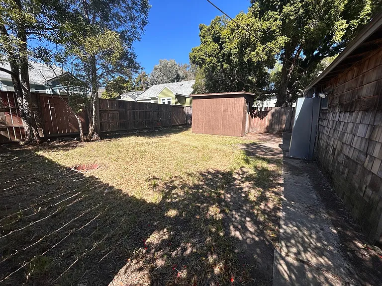 1212 Twenty Fredericks 390 Ptwy — Photo 5