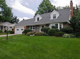 1529 Barnard Rd, Ann Arbor, MI 48103