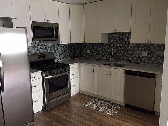 4th image of 1003 Argyle St APT 10A